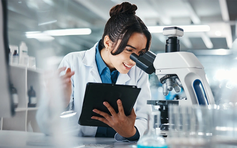 Discover, Diagnose, Deliver: Start Your Journey with BSc MLT Course