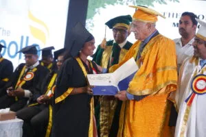 Dr Prathap C. Reddy awards a degree to a graduate at The Apollo University pic 3