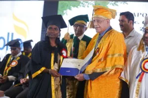 Dr Prathap C. Reddy awards a degree to a graduate at The Apollo University pic 4