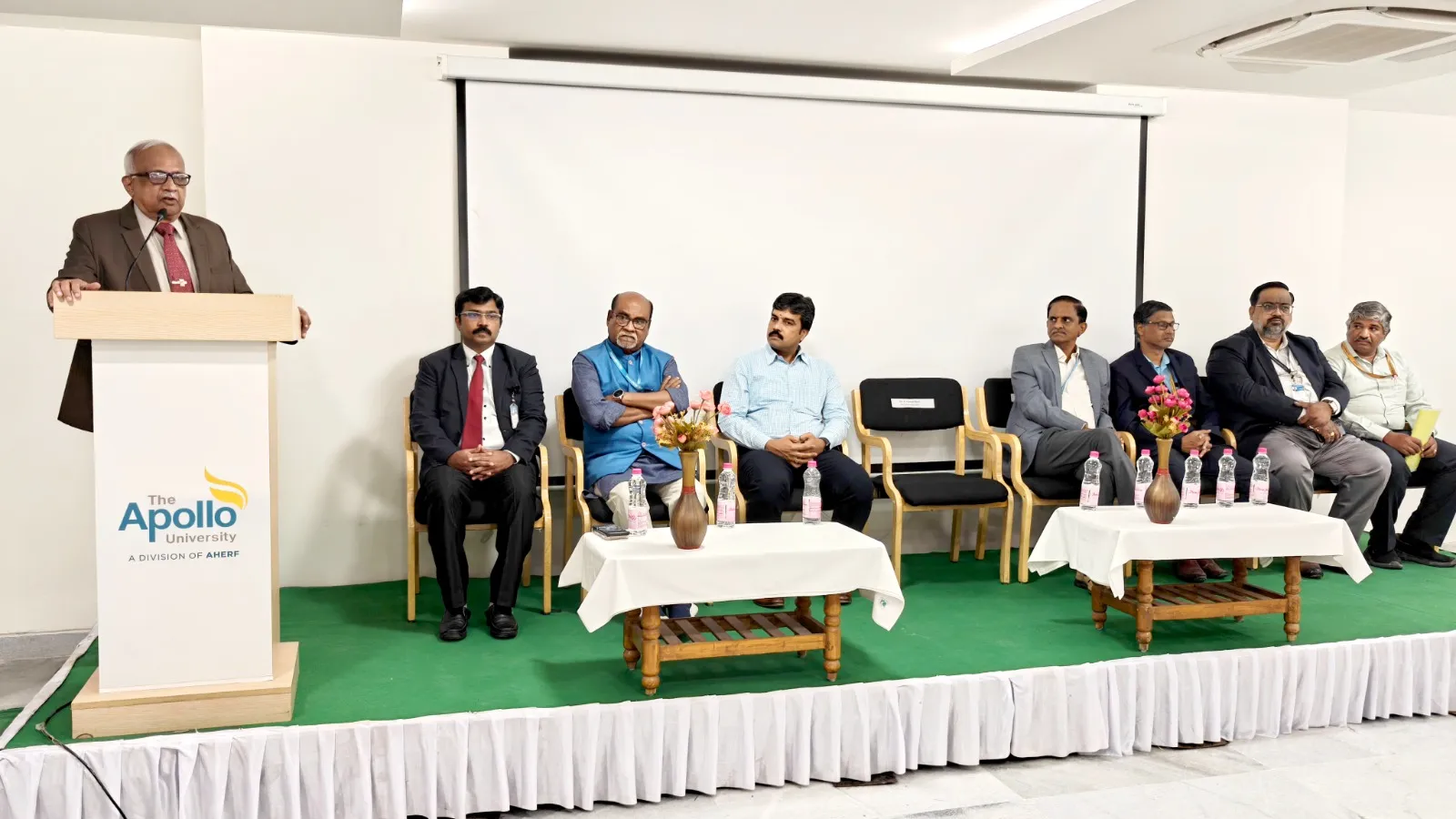 Dean Dr. H. Vinod Bhati speaking at The Apollo University Induction Programme 2025-26.