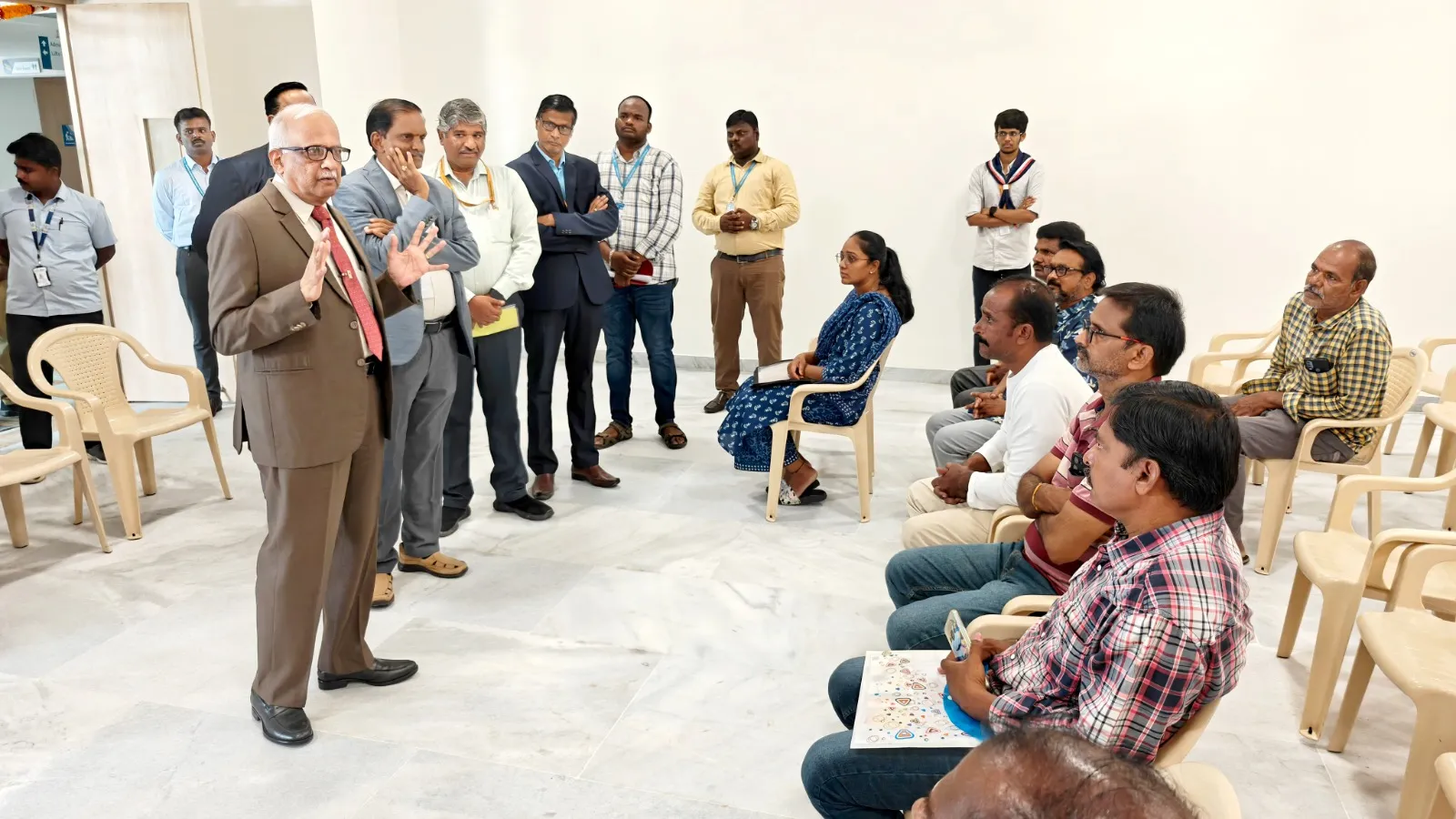 Dean Dr. H. Vinod Bhati interacting at The Apollo University Induction Programme 2025-26