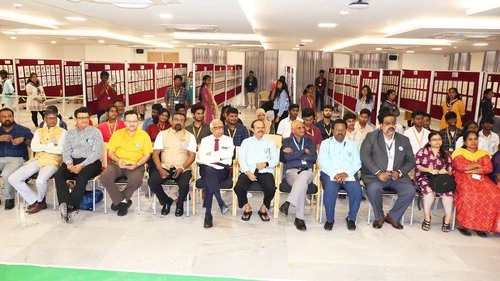 Chief guest present during the ApolloPEX-2025 exhibition at The Apollo University.