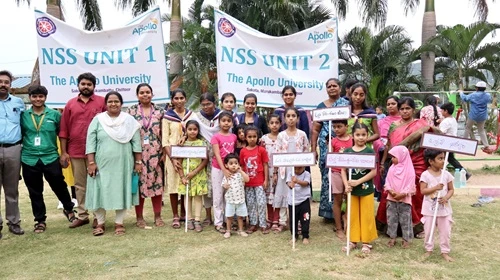 NSS members conducting a cleanliness drive at district hospital