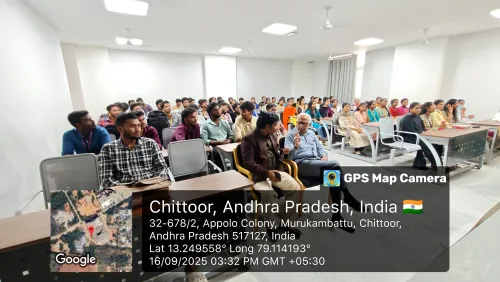 Students and faculty join thematic talks on ozone and climate stability