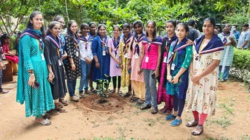 NSS group promoting cleanliness and green environment at hospital