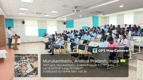 Shri Pradeep Kumar, District Youth Officer, addressing students on Viksit Bharat at The Apollo University