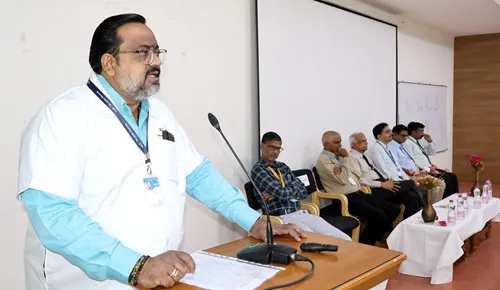 Dr. Bhasker Reddy addressing the audience on World Pharmacists Day 2025 at TAU.