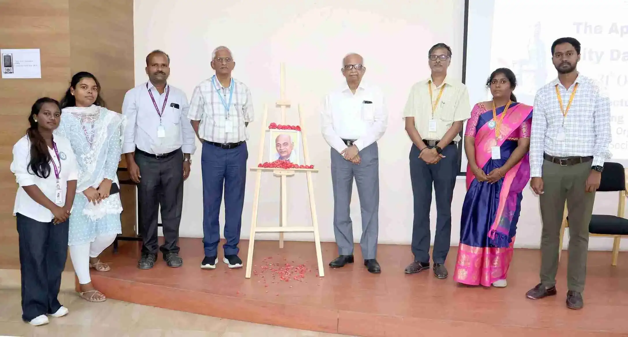 Dr. D Jagadeesan Sean offering floral tribute to Sardar Vallabhbhai Patel during National Unity Day 2025